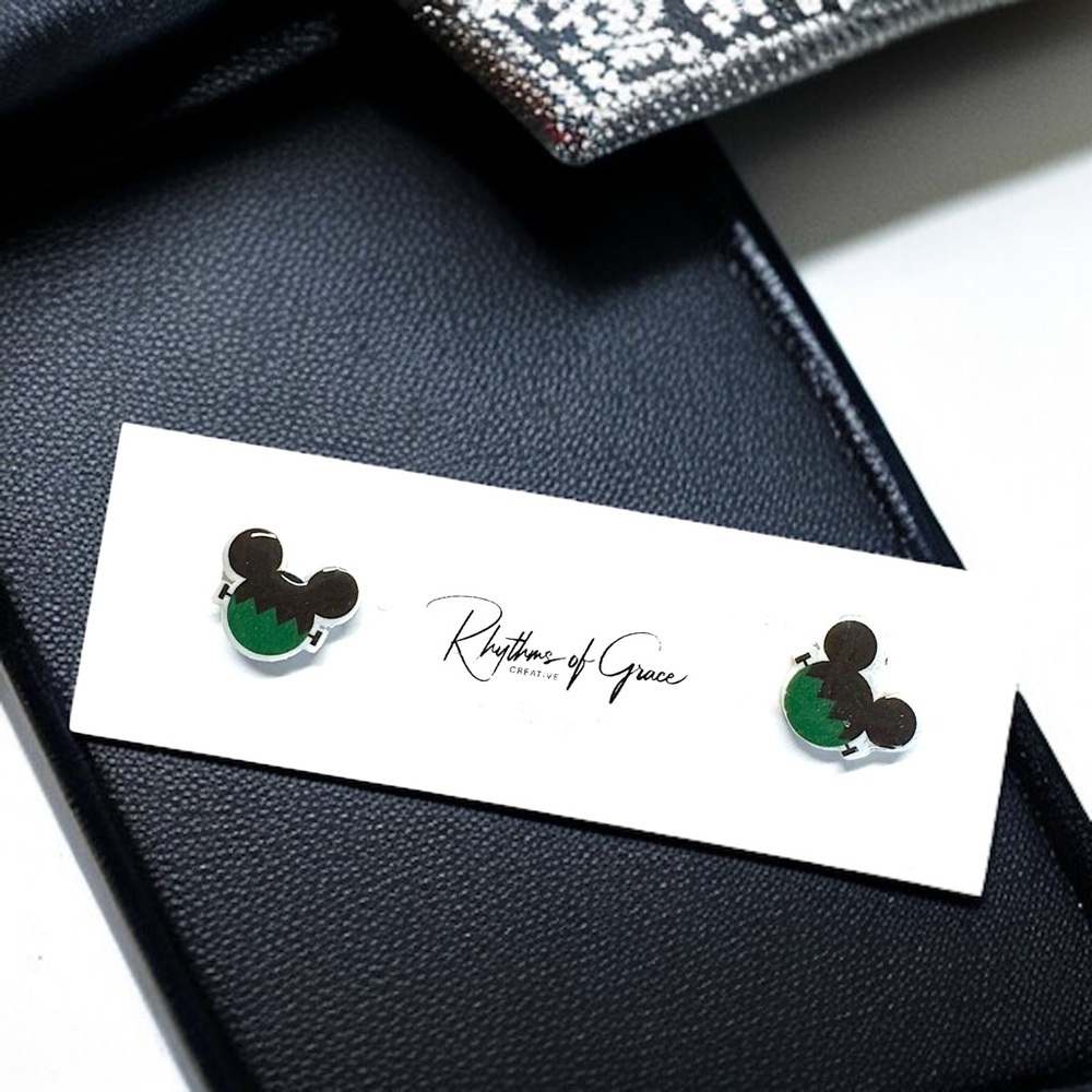 π Hauntingly Cute Halloween Stud Earrings β Spooktacular Styles Await! π» NWT - Picture 12 of 16